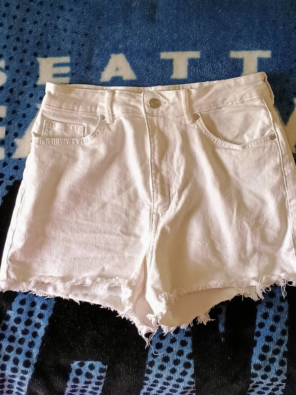 H&M White Frayed Denim Cutoff Shorts